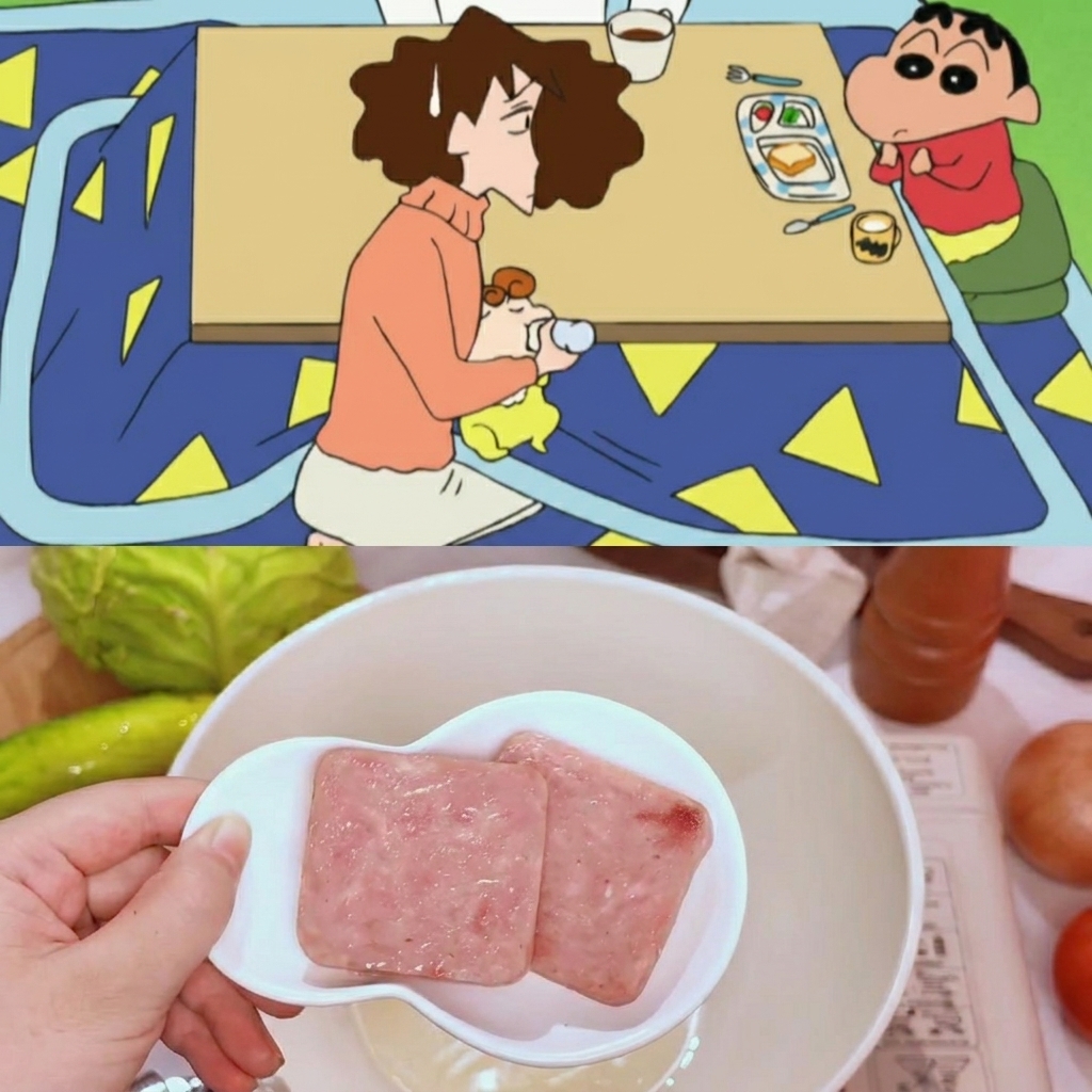 팬 위에서 노릇하게 익어가는 스팸 슬라이스.